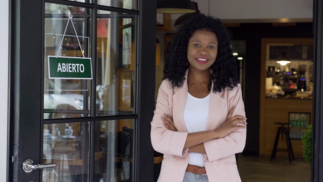 非洲裔女性小企业主视频素材