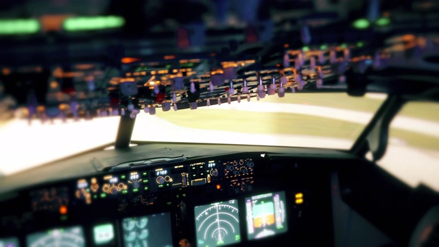 飞行员驾驶座舱视图视频素材