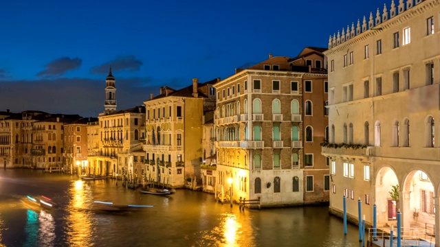 意大利威尼斯时间流逝4K，威尼斯大运河城市天际线夜晚时光流逝视频素材