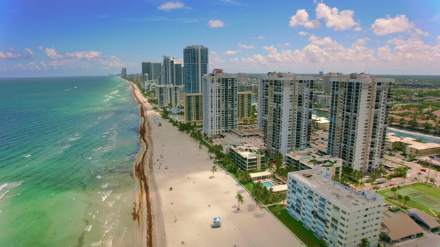 空中好莱坞海滩沿大西洋，佛罗里达视频下载