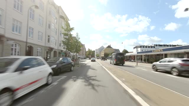 哥本哈根Strandvejen XVII同步系列后视图驾驶工艺板视频素材