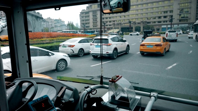 中国西安，从公交车上看。视频下载