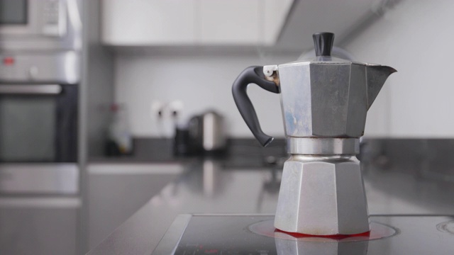 咖啡煮沸了视频素材