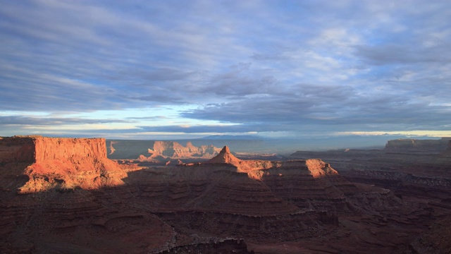 日落时犹他州南部崎岖的风景视频素材