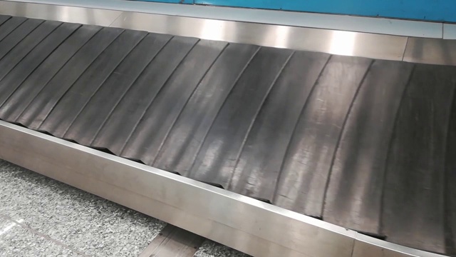 机场空行李带。视频下载