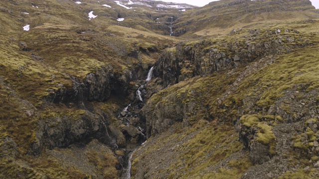 冰岛多个瀑布鸟瞰图视频下载