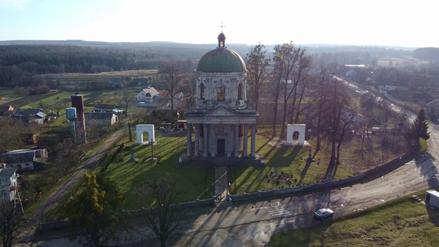 罗马天主教教堂天线，乌克兰视频素材