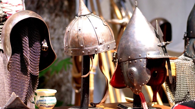 特写，骑士的头盔，锁子甲，盔甲视频素材