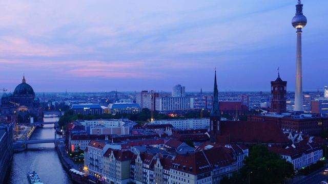 柏林市中心的黄昏天际线视频素材