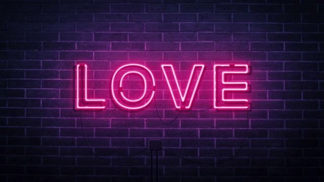霓虹灯。紫色砖背景上的复古霓虹爱标志。视频素材