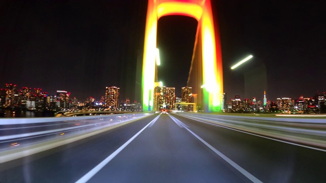 开车穿过彩虹桥/圣诞节视频下载