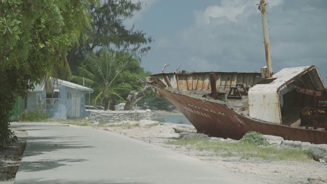 基里巴斯的路边海难视频下载