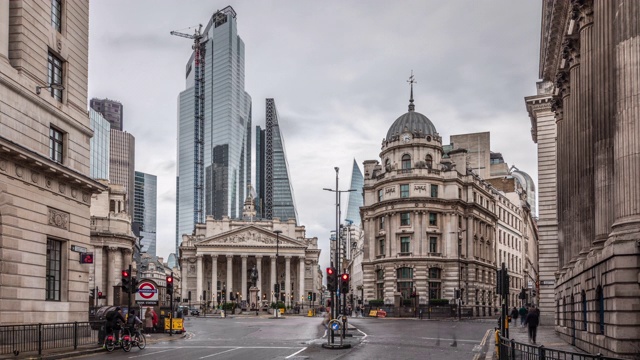 时间流逝:皇家交易所，英格兰银行和新的现代摩天大楼视频下载