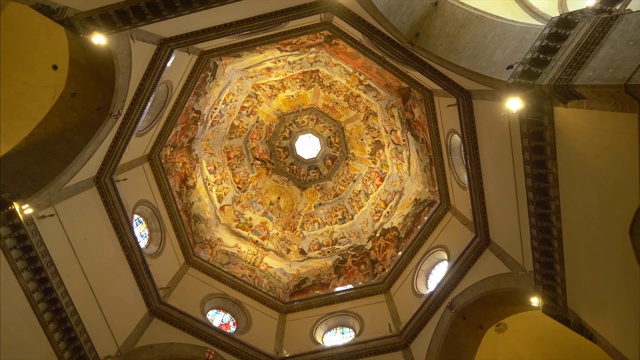 意大利佛罗伦萨的佛罗伦萨大教堂，内部装饰华丽视频下载