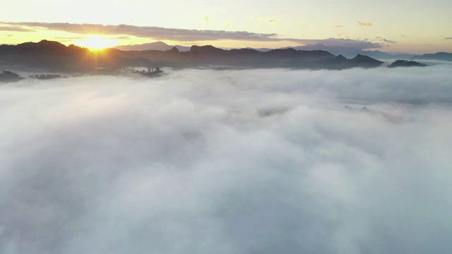 美丽的云在早上自然视频素材