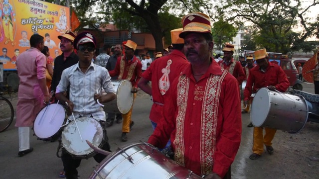 传统鼓手表演传统和民间音乐，印度视频素材