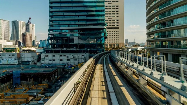4K时间推移的未来场景动态模糊运动从东京的日本火车百合线在东京视频素材