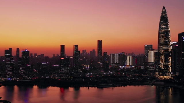 黄昏时分的深圳天际线，中国广东省视频素材