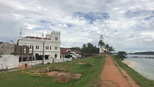 加勒，斯里兰卡，从堡垒看到的教堂视频下载
