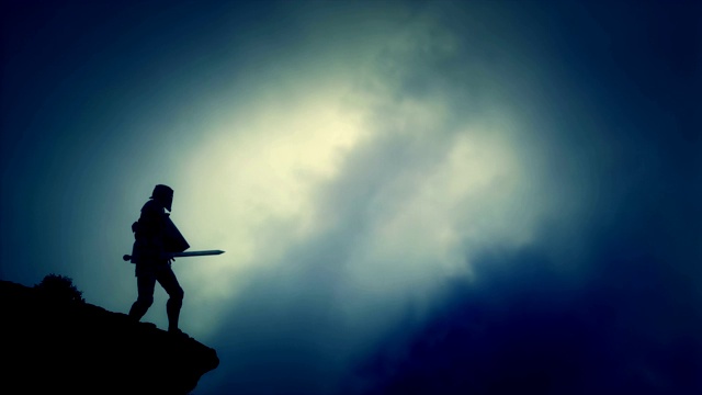 英雄骑士站在悬崖上的满月骑士视频下载
