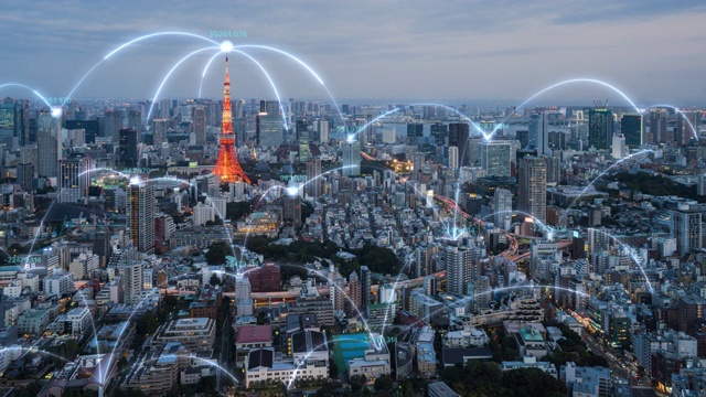 4K分辨率东京城市天际线与网络连接线的时间间隔。物联网和智慧城市概念，技术未来概念视频素材