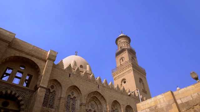 埃及老开罗的El-Sultan Qalawun清真寺。视频下载