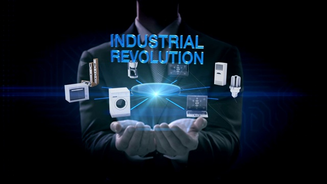 商人打开两手掌，“工业革命”连接显示器、微波炉、灯泡、洗衣机、空调、音响、咖啡壶、智能家电、4k电影。视频素材