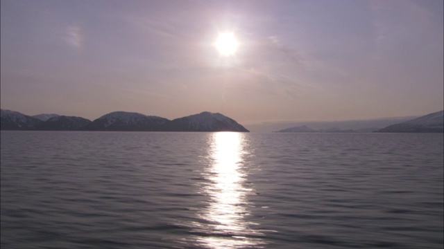 阿拉斯加威廉王子海湾，阳光明媚。视频下载