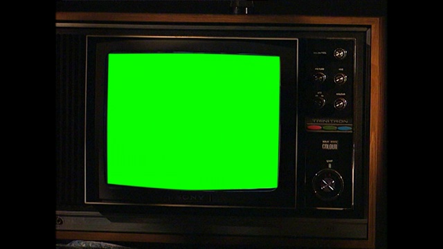 绿色屏幕的老式电视机的CU视频下载