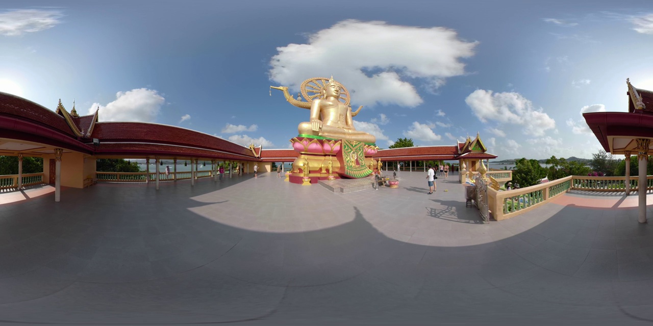 360 VR /人们参观大佛寺视频素材