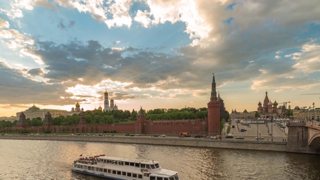 俄罗斯莫斯科时间流逝4K，城市天际线日落时间流逝克里姆林宫宫殿红场和莫斯科河视频素材