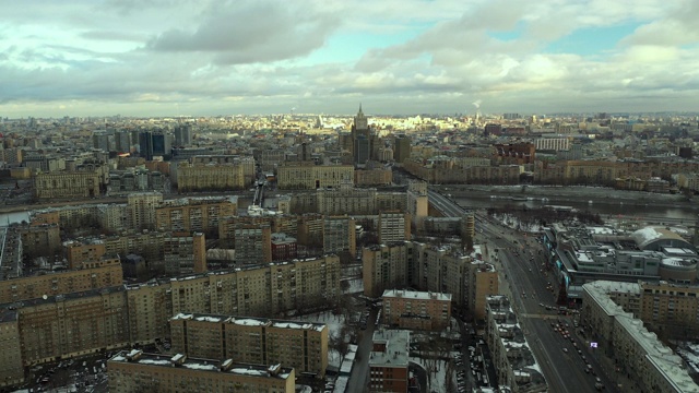 鸟瞰图莫斯科城市在日落时间视频下载