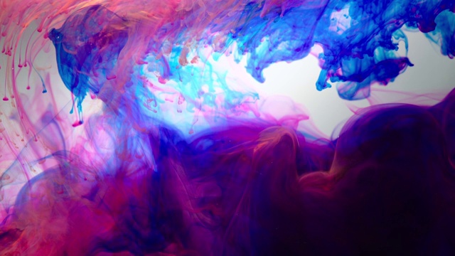 彩色油漆滴在水中/韩国视频素材
