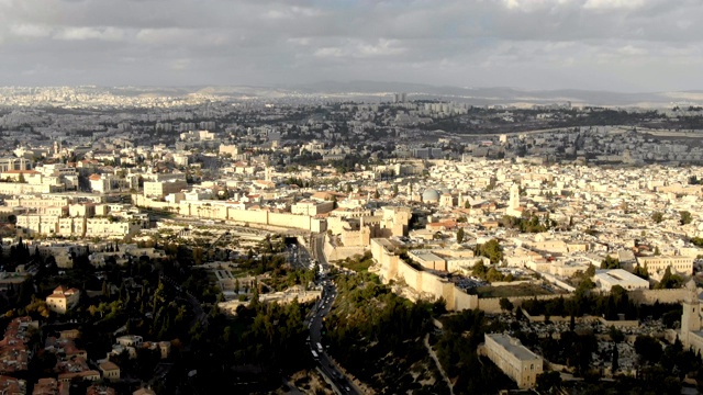 高空基座拍摄/耶路撒冷老城大卫塔，锡安山，犹太人区，圣墓，雅法门视频素材