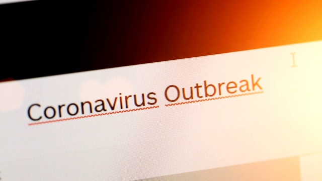 在网页浏览器的地址栏或搜索栏上键入冠状病毒爆发视频素材