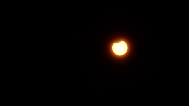日食间隔拍摄。视频素材