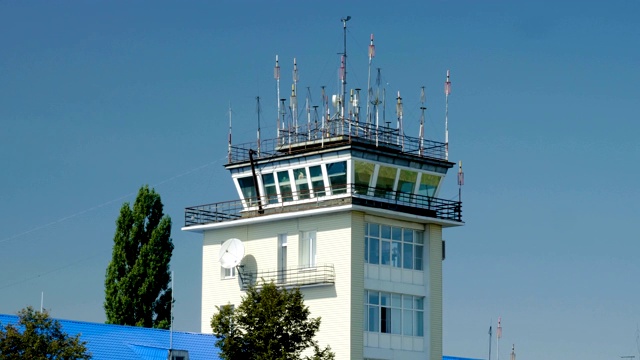 空中交通管制塔外视图。4 k视频素材