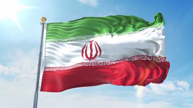 深蓝色的天空中飘扬着伊朗国旗。国家主题，国际理念。3D渲染无缝循环4K视频下载