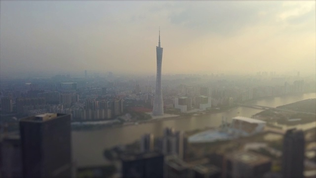 广州市日落时间广州塔珠江岛航拍全景倾斜4k中国视频素材