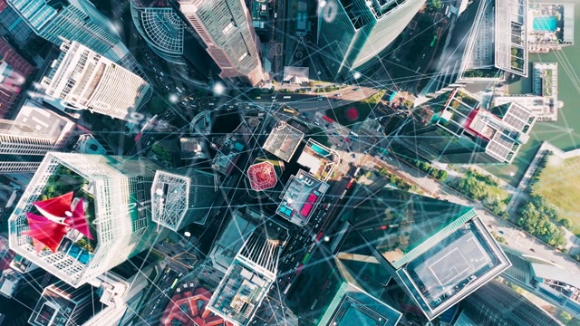 鸟瞰图城市与互联网连接技术。网络和通信概念。无线技术和物联网。智能城市。大数据、人工智能视频素材