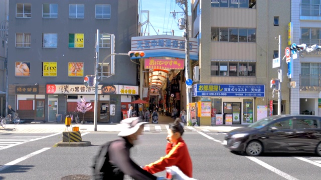 日本大阪的人行道视频素材