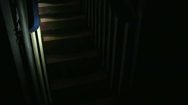 诡异的楼梯制作视频下载