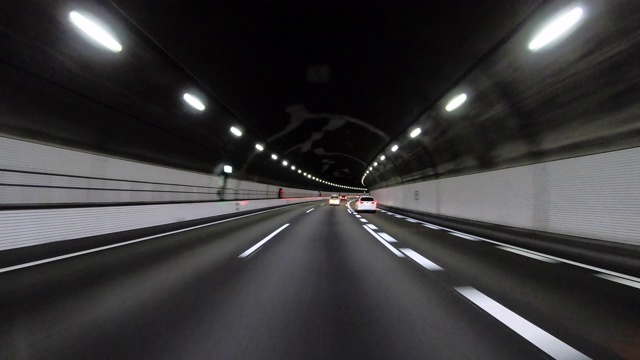 夜间在高速公路上开车视频下载