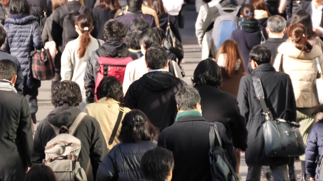 日本东京新宿清晨上班的商人视频素材