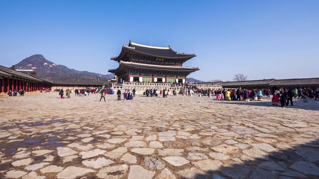 4k Hyper lapse韩国首尔，游客在京福宫参观视频素材