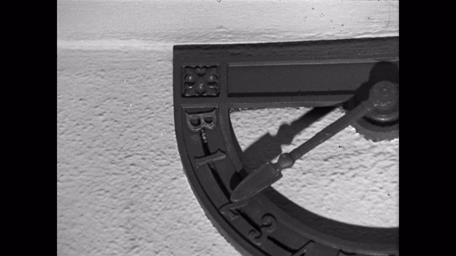1950年的变焦镜头黄铜电梯地板指示器视频下载