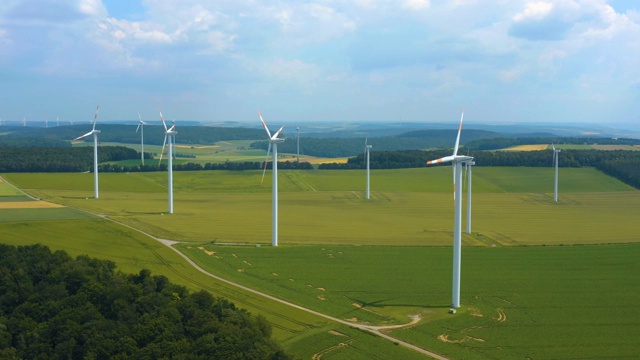 德国的风力涡轮机视频素材