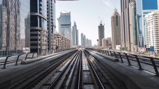 T/L POV迪拜地铁/迪拜，阿联酋视频素材