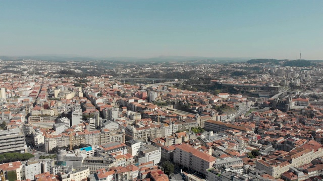 葡萄牙波尔图航拍4k无人机拍摄的晴朗夏日波尔图和盖亚城市的景象视频下载