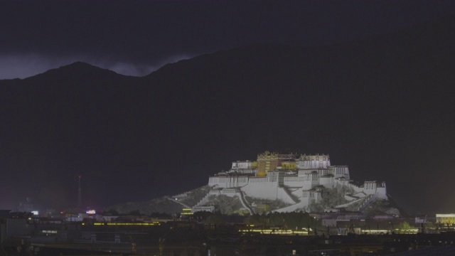 西藏布达拉宫夜景视频素材